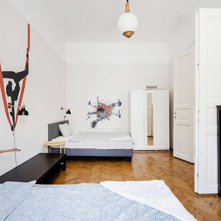 Downtown Circus Apartment Budapest Exterior foto