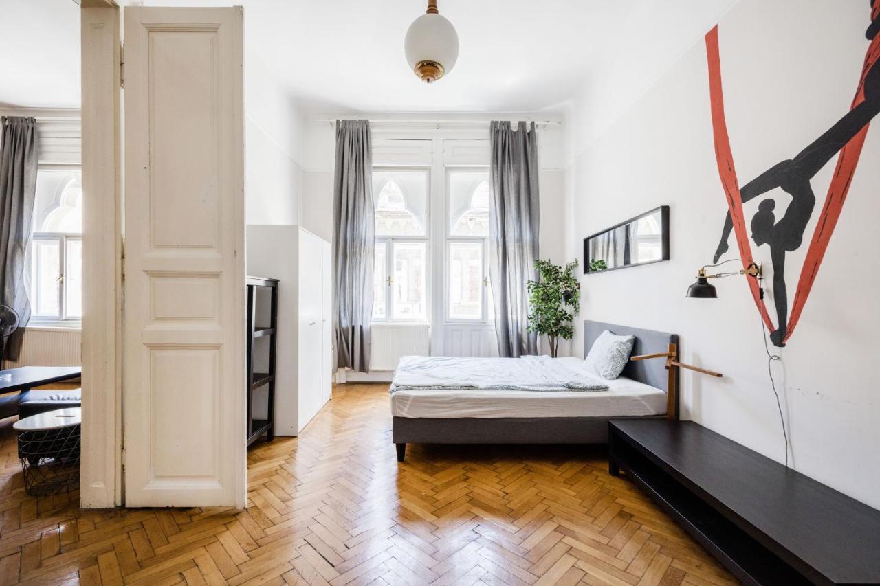 Downtown Circus Apartment Budapest Exterior foto